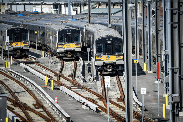 Long Island Rail Road Service Resumes Following Three-Day Strike