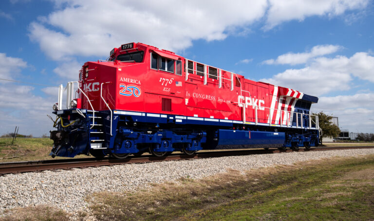 CPKC Debuts 1776 Locomotive to Celebrate America’s 250th Anniversary