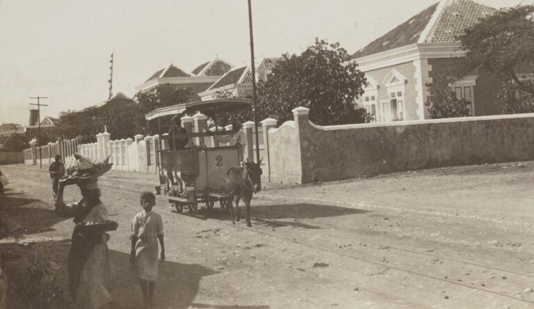 Street Cars in Paradise: A Brief History Street Cars on the Island of Curaçao