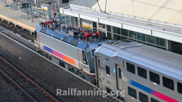 NJ Transit Locomotive Engineers Reject Tentative Contract