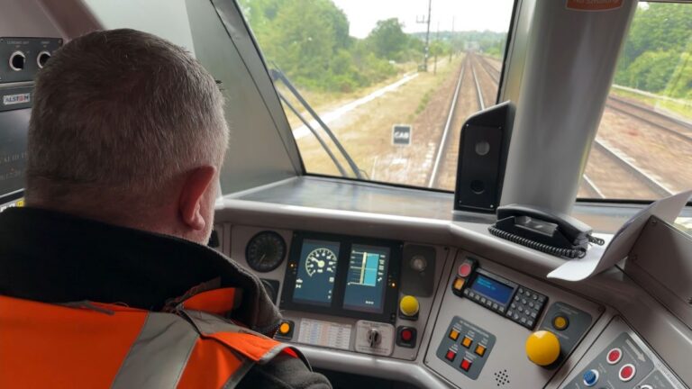Grand Central Fleet Approval Brings Digitally Signaled High Speed Services Closer