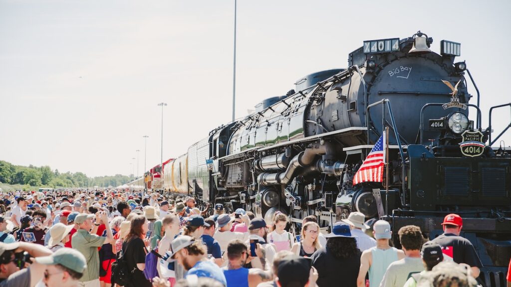 World&rsquo;s Largest Steam Locomotive Travels to Philadelphia to Help Celebrate America&rsquo;s 250th Anniversary