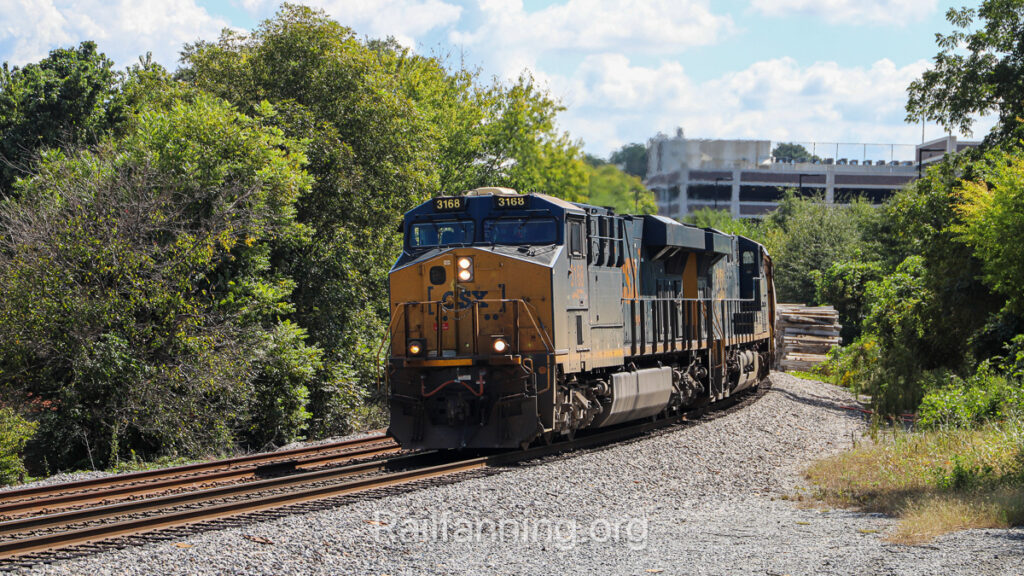 Freight Railroads Don’t Join Voluntary Safety Program, Report Finds