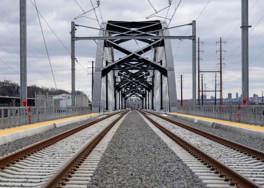 NJ Transit, Amtrak Trains Operating Over New Portal North Bridge